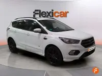 Usado Ford Kuga ST-Line 182 CV (133 kW) 2017 Blanco SUV