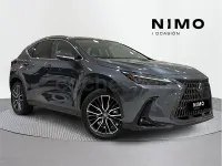 Usado Lexus NX350h Luxury Line 242 CV (177 kW) 2023 Gris / plata SUV