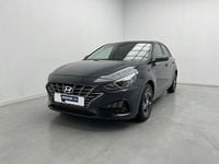 Usado Hyundai i30 120 CV (88 kW) 2021 Gris Berlina