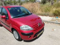 Usado Citroën C3 61 CV (44 kW) 2010 Granate Berlina