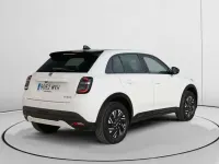 Usado Fiat 600 101 CV (74 kW) 2024 Blanco SUV
