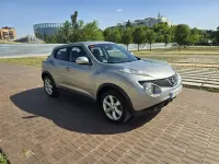 Usado Nissan Juke Premium Edition 117 CV (86 kW) 2011 Gris / plata SUV
