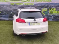 Usado Opel Insignia Sportive 194 CV (142 kW) 2013 Blanco Familiar