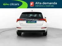 Usado Skoda Scala Ambition 110 CV (80 kW) 2022 Blanco Utilitario