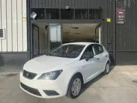 Usado Seat Ibiza Reference 70 CV (51 kW) 2012 Blanco Berlina