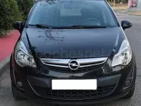 Usado Opel Corsa Color Edition 100 CV (73 kW) 2012 Negro Utilitario