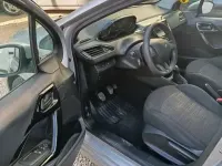 Usado Peugeot 208 Active 102 CV (75 kW) 2018 Gris Utilitario