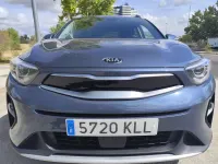 Usado Kia Stonic 84 CV (61 kW) 2018 Azul SUV