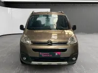 Usado Citroën Berlingo Feel 100 CV (73 kW) 2016 Marrón Monovolumen