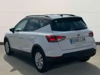 Usado Seat Arona Style Plus 110 CV (80 kW) 2021 Blanco SUV