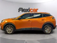 Usado Peugeot 2008 Active 131 CV (96 kW) 2023 Naranja SUV