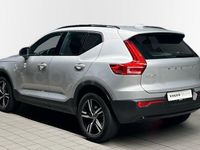 Usado Volvo XC40 Plus 163 CV (119 kW) 2025 Gris / plata SUV