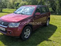 Usado Suzuki Grand Vitara 129 CV (94 kW) 2006 Rojo SUV