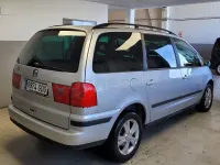 Usado Seat Alhambra Reference 115 CV (84 kW) 2008 Gris / plata Monovolumen