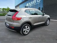 Käytetty Volvo XC40 Momentum 197 HP (144 kW) 2022 Harmaa Katumaasturi