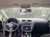 Usado Seat Leon Sport 105 CV (77 kW) 2006 Gris / plata Utilitario