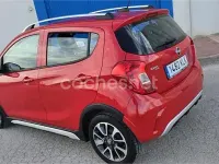 Usado Opel Karl Rocks 73 CV (53 kW) 2018 Rojo Utilitario