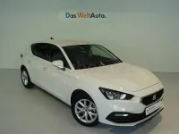 Käytetty Seat Leon Style 110 HP (80 kW) 2025 Valkoinen Sedan