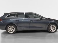 Usado Seat Leon Style 150 CV (110 kW) 2025 Gris / plata Berlina