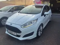 Usado Ford Fiesta ST-Line 125 CV (91 kW) 2017 Blanco Utilitario