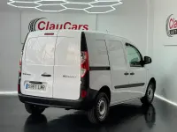 Usado Renault Kangoo 80 CV (58 kW) 2021 Blanco Monovolumen