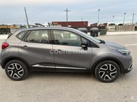 Usado Renault Captur Zen 90 CV (66 kW) 2016 Gris / plata SUV