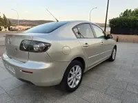 Usado Mazda 3 110 CV (80 kW) 2006 Beige Berlina