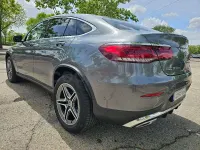 Usado Mercedes GLC300e 306 CV (225 kW) 2021 Gris / plata SUV