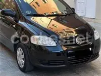 Usado VW Fox 75 CV (55 kW) 2005 Negro Utilitario