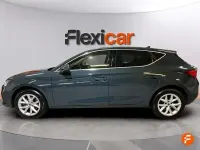 Usado Seat Leon Style 116 CV (85 kW) 2025 Gris Familiar