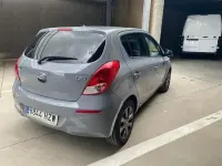 Begagnad Hyundai i20 GO! 84 HK (61 kW) 2014 Grå Halvkombi
