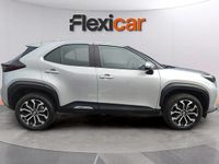 Usado Toyota Yaris Hybrid Active 116 CV (85 kW) 2024 Gris