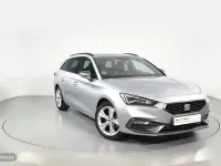 Usado Seat Leon FR 150 CV (110 kW) 2024 Plateado Berlina