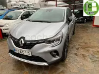 Usado Renault Captur Techno 90 CV (66 kW) 2024 Gris / plata SUV