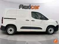 Usado Citroën Berlingo Feel 100 CV (73 kW) 2019 Blanco Monovolumen