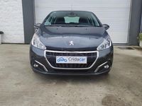 Usado Peugeot 208 Allure 100 CV (73 kW) 2017 Gris / plata Utilitario