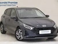 Usado Hyundai i20 100 CV (73 kW) 2025 Gris / plata Utilitario