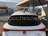 Usado Seat Leon FR 204 CV (150 kW) 2024 Blanco Berlina