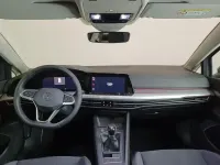 Usado VW Golf VIII Life 115 CV (84 kW) 2024 Gris Familiar
