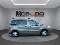 Usado Peugeot Partner Tepee Outdoor 120 CV (88 kW) 2017 Gris / plata Monovolumen