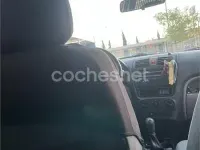 Usado Kia Picanto LX 61 CV (44 kW) 2007 Naranja Utilitario