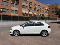 Usado Audi A3 Ambiente 140 CV (102 kW) 2010 Blanco Utilitario