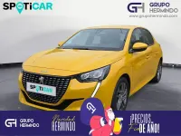 Usado Peugeot 208 Active 100 CV (73 kW) 2021 Amarillo Utilitario