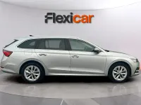 Begagnad Skoda Octavia Ambition 150 HK (110 kW) 2022 Grå Halvkombi