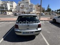 Usado VW Golf IV 100 CV (73 kW) 2002 Gris / plata Berlina