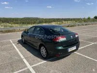 Usado Renault Laguna III Dynamique 150 CV (110 kW) 2007 Verde Berlina