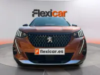 Usado Peugeot 2008 Allure 131 CV (96 kW) 2020 Naranja SUV
