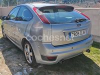 Usado Ford Focus Sport 136 CV (100 kW) 2005 Gris / plata Berlina