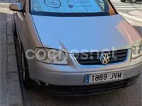 Usado VW Touran Advance 140 CV (102 kW) 2005 Gris / plata Monovolumen
