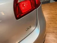 Usado Renault Mégane III Authentique 90 CV (66 kW) 2011 Gris / plata Berlina